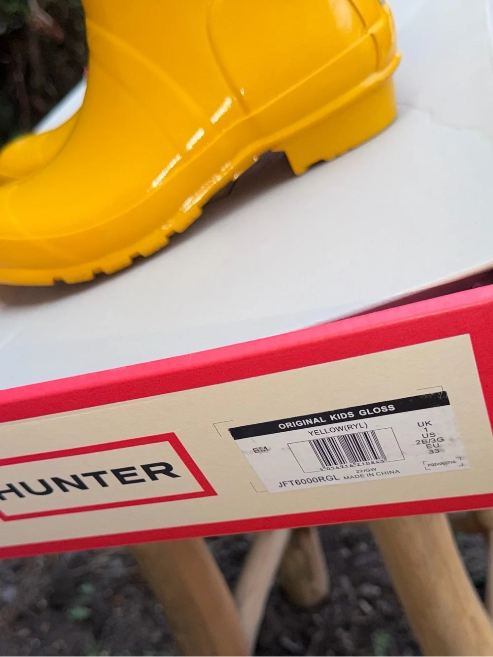 Kids Hunter Glossy Yellow Knee-High Rain Boots Size 2